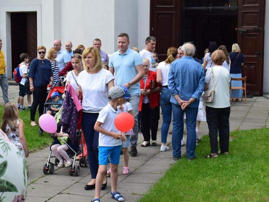 VI Marsz dla Życia i Rodziny oraz Piknik Rodzinny w Łowiczu (foto i video)