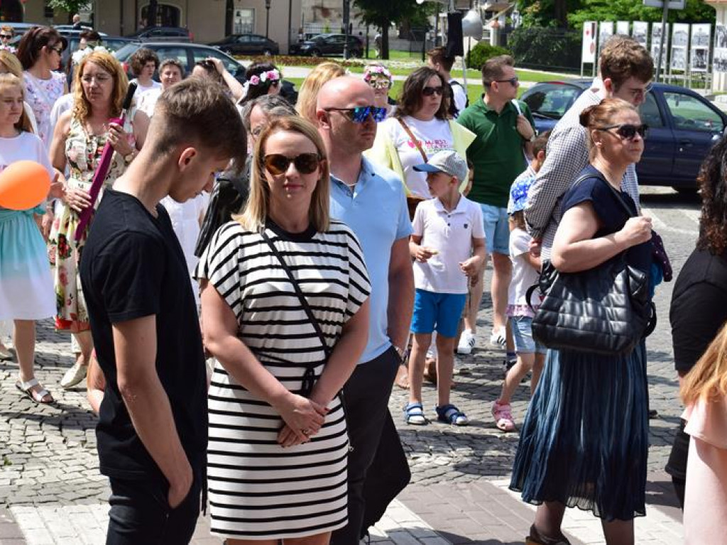 VI Marsz dla Życia i Rodziny oraz Piknik Rodzinny w Łowiczu (foto i video)