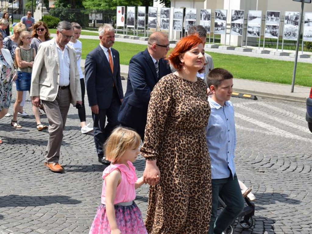 VI Marsz dla Życia i Rodziny oraz Piknik Rodzinny w Łowiczu (foto i video)