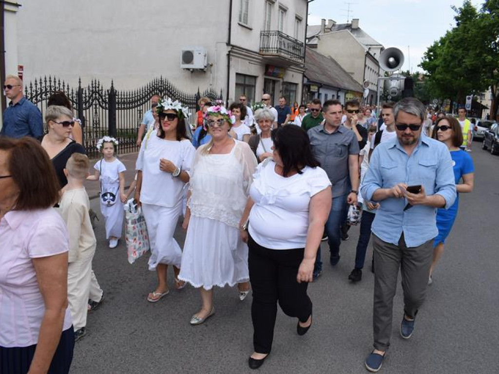 VI Marsz dla Życia i Rodziny oraz Piknik Rodzinny w Łowiczu (foto i video)