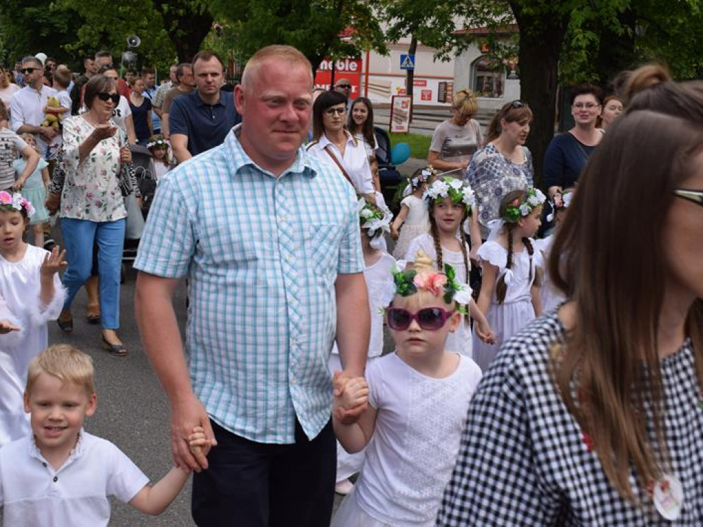 VI Marsz dla Życia i Rodziny oraz Piknik Rodzinny w Łowiczu (foto i video)