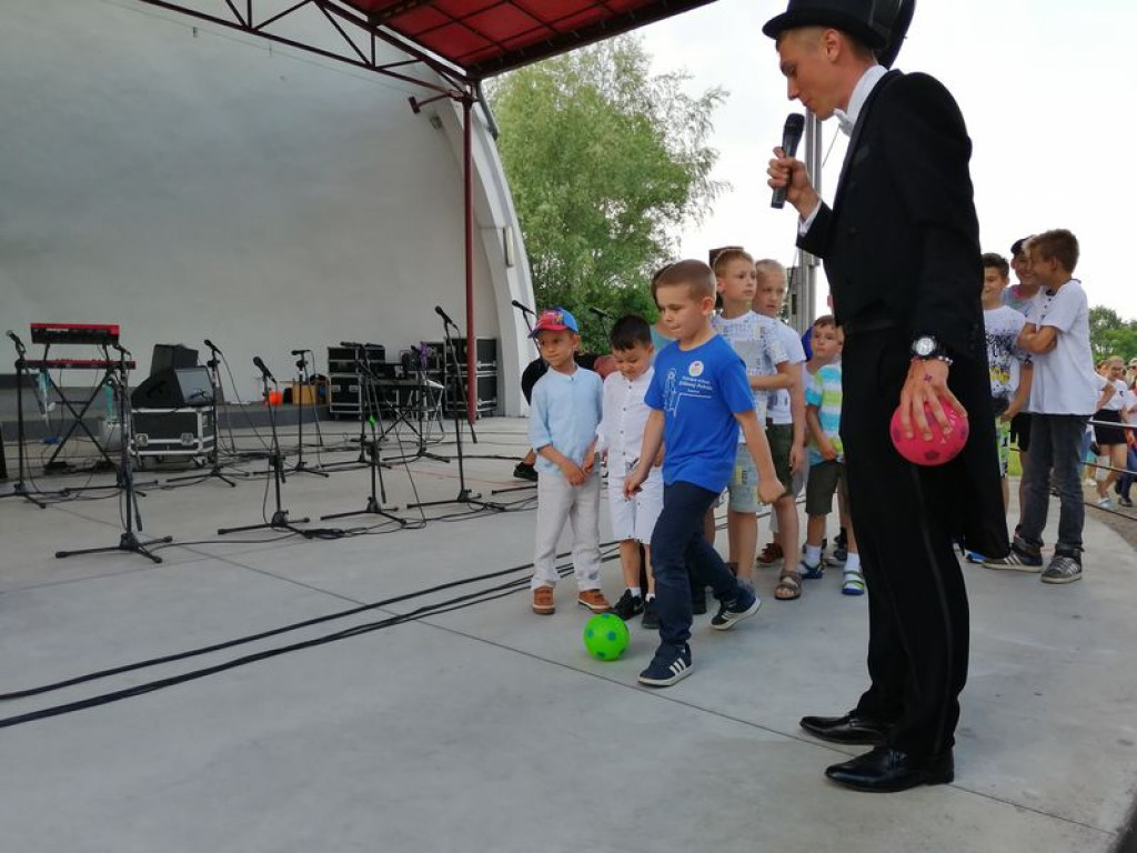 VI Marsz dla Życia i Rodziny oraz Piknik Rodzinny w Łowiczu (foto i video)