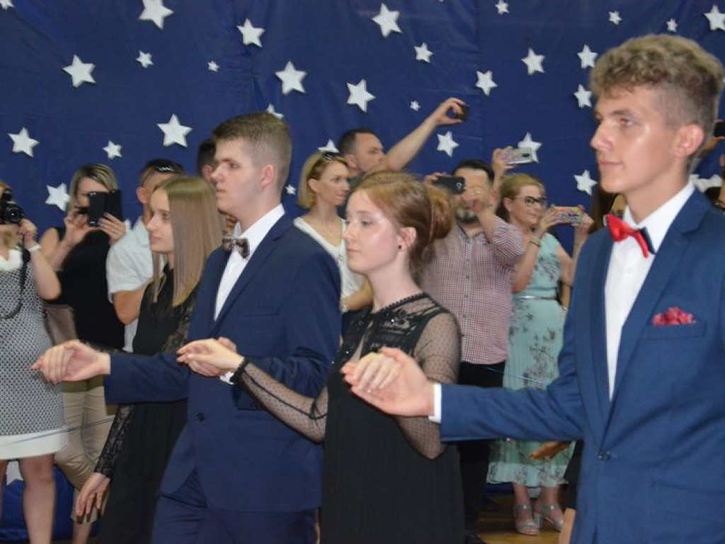Bal ósmych klas z SP1