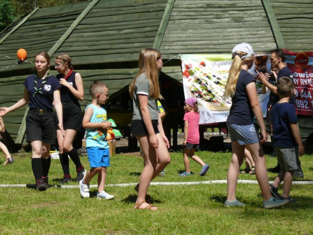 Rodziny bawiły się na pikniku w Lasku Miejskim