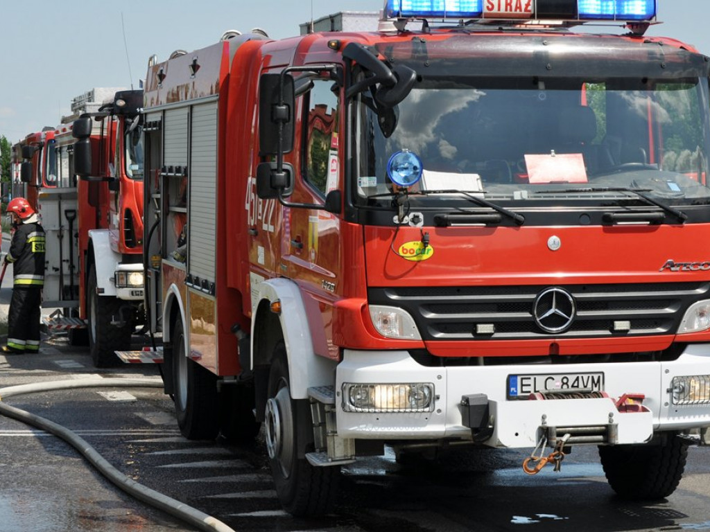 Pożar samochodu: zapaliły się łubianki po truskawkach