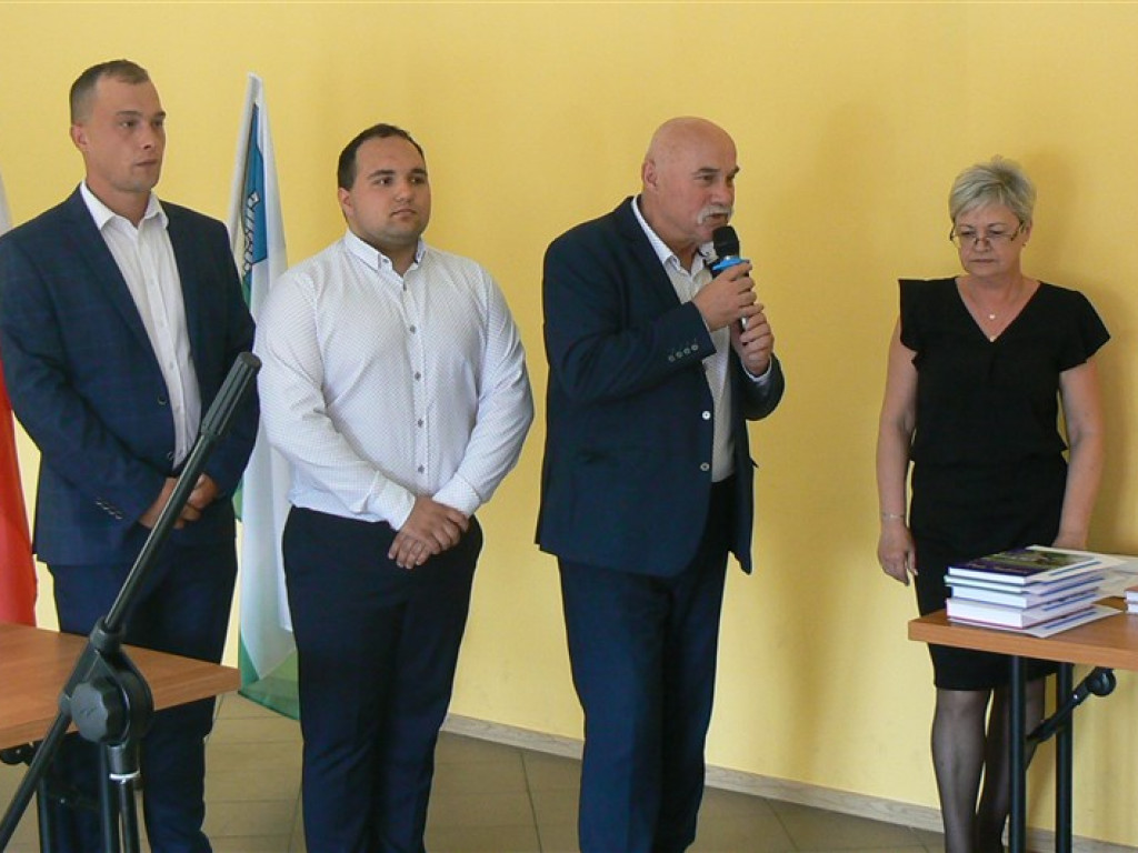 Gmina Głowno: nagrody za sukcesy w nauce, sztuce i sporcie