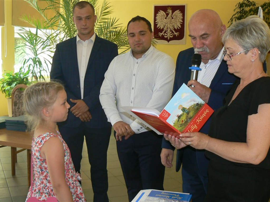 Gmina Głowno: nagrody za sukcesy w nauce, sztuce i sporcie