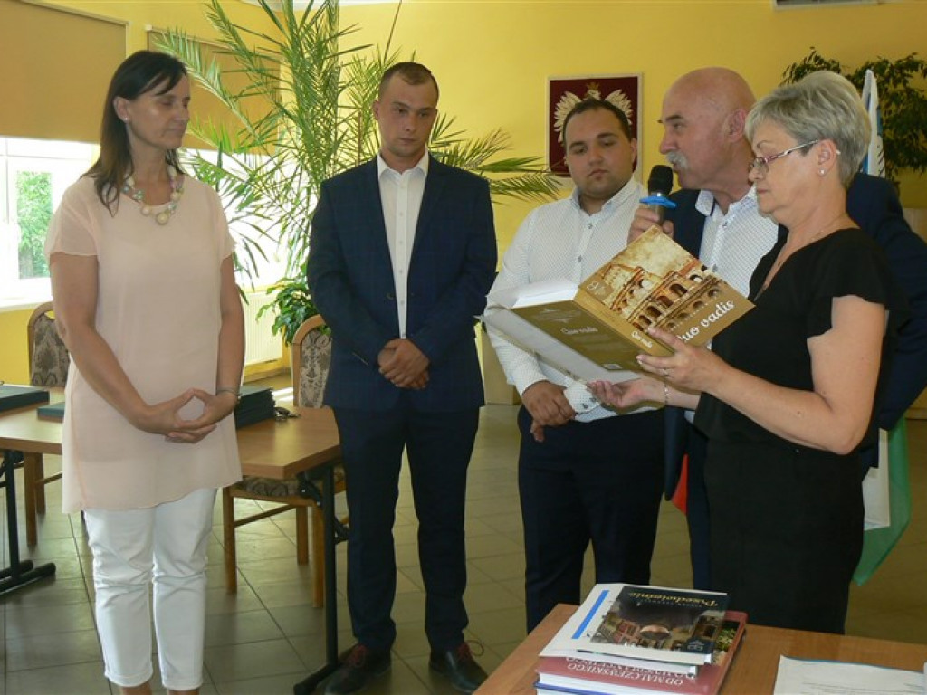 Gmina Głowno: nagrody za sukcesy w nauce, sztuce i sporcie