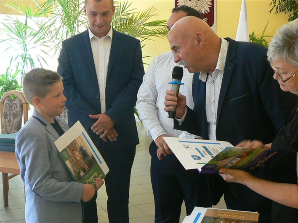 Gmina Głowno: nagrody za sukcesy w nauce, sztuce i sporcie
