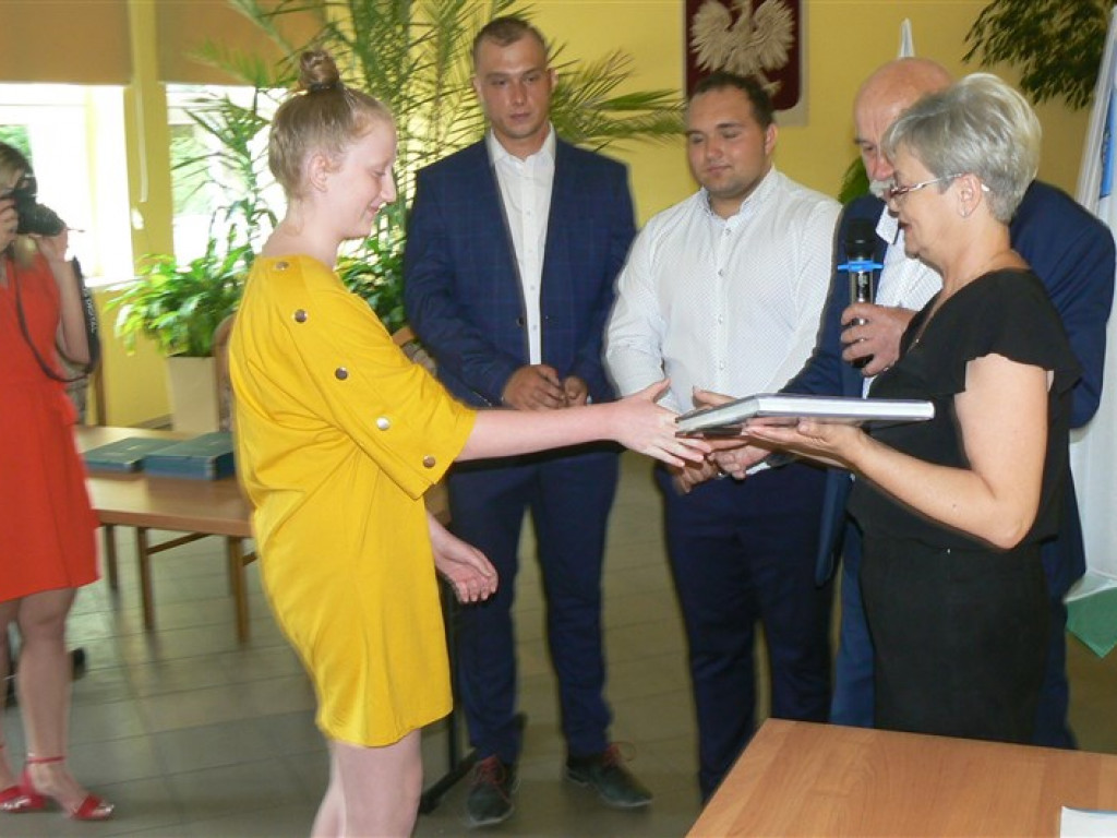 Gmina Głowno: nagrody za sukcesy w nauce, sztuce i sporcie