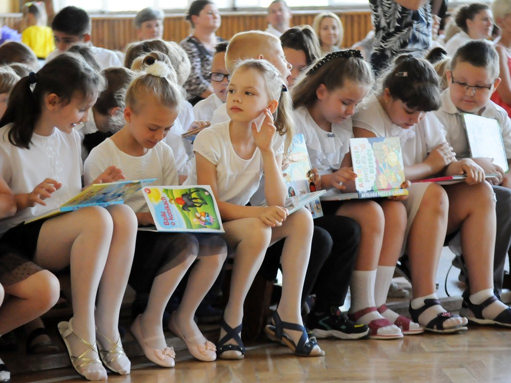 Wreszcie wakacje! Zakończenia roku w łowickich szkołach
