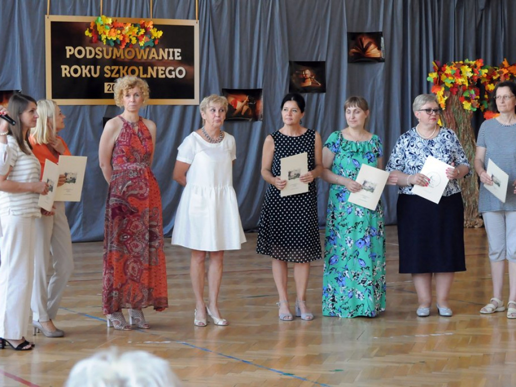 Wreszcie wakacje! Zakończenia roku w łowickich szkołach