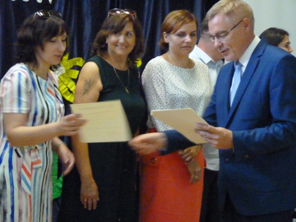Wreszcie wakacje! Zakończenia roku w łowickich szkołach
