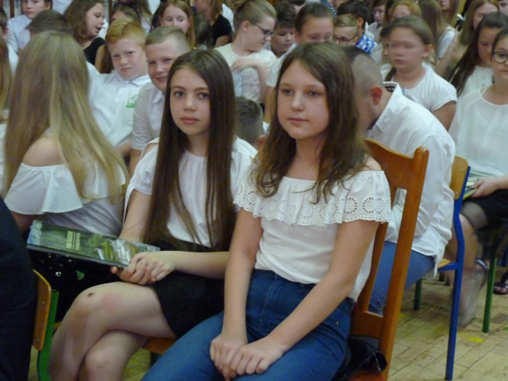 Wreszcie wakacje! Zakończenia roku w łowickich szkołach