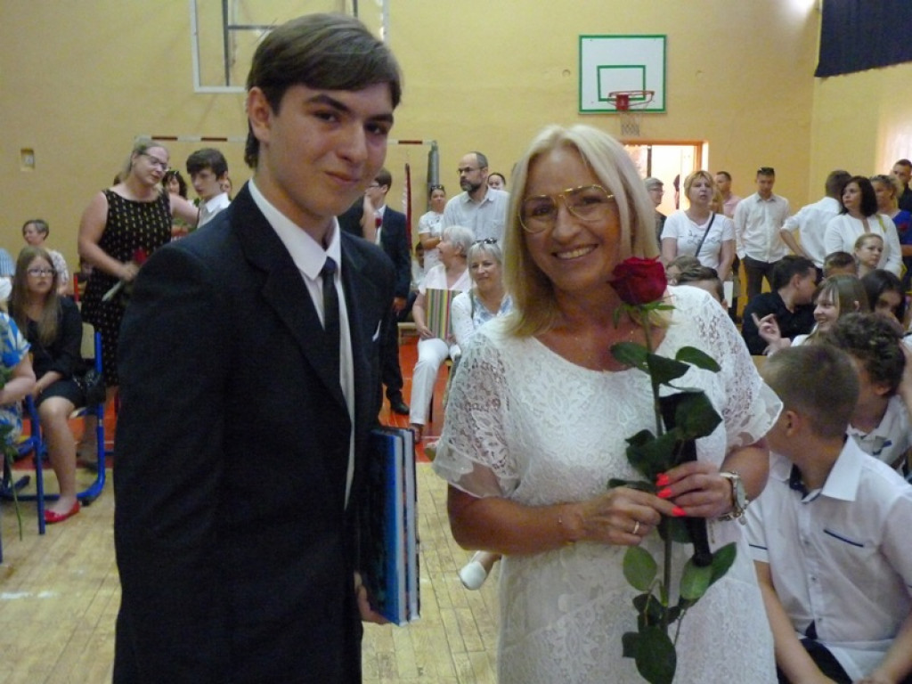 Wreszcie wakacje! Zakończenia roku w łowickich szkołach