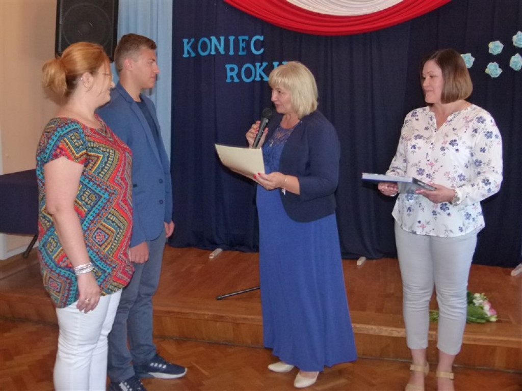 Głowno: zakończenie roku w ZS nr 1