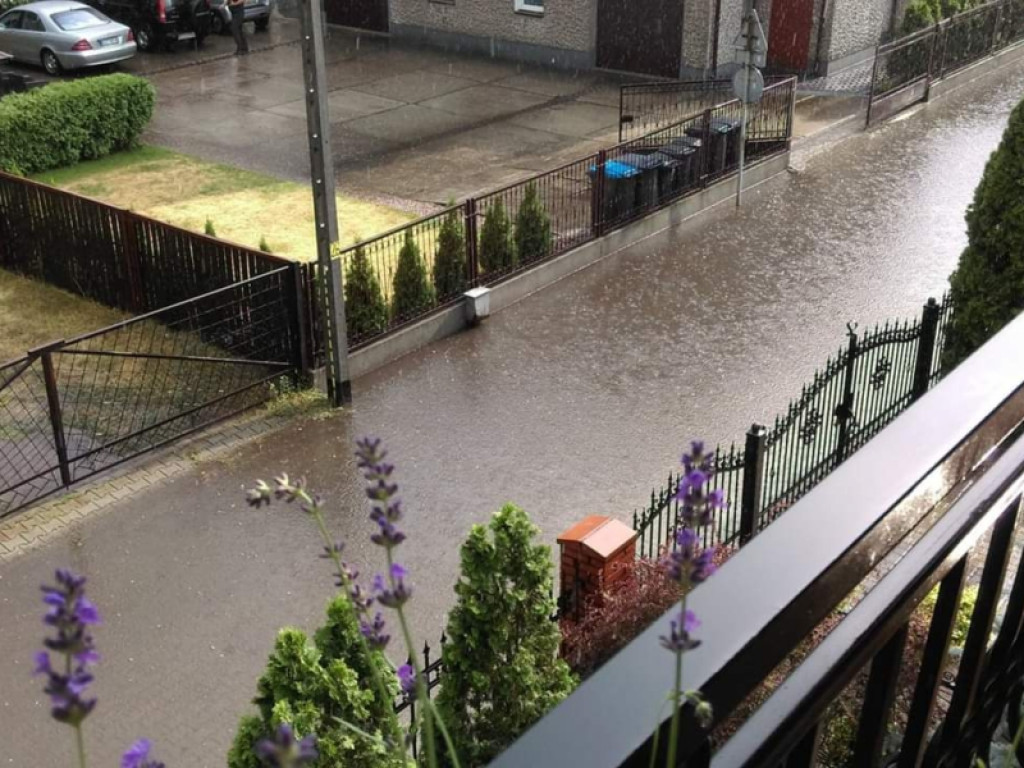 Trwa walka ze skutkami nawałnicy w powiecie łowickim (aktualizacja)