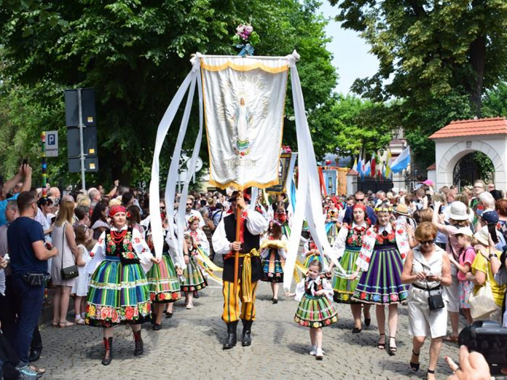 Procesja Bożego Ciała przeszła ulicami Łowicza