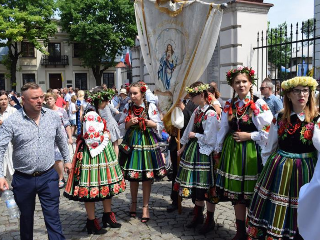 Procesja Bożego Ciała przeszła ulicami Łowicza