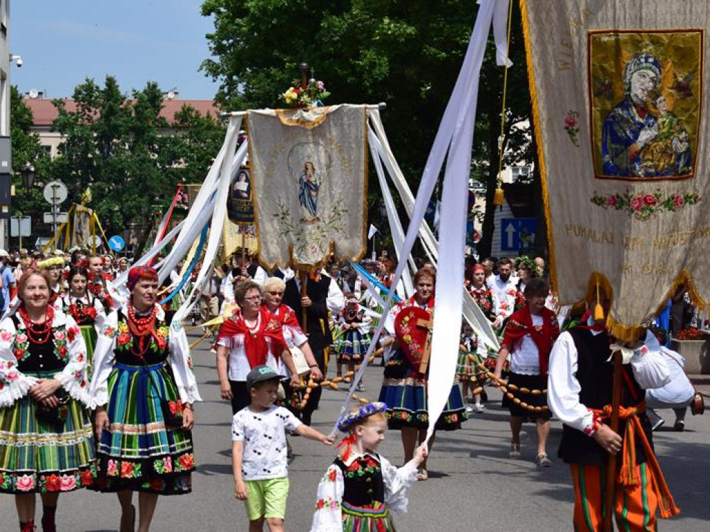 Procesja Bożego Ciała przeszła ulicami Łowicza