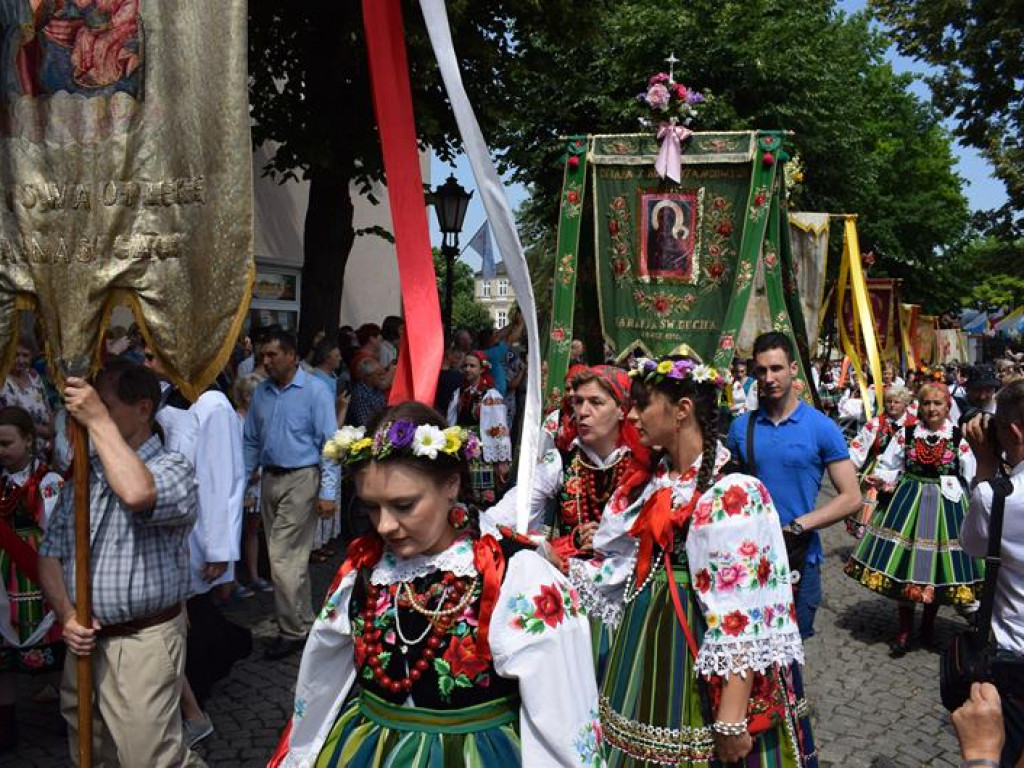 Procesja Bożego Ciała przeszła ulicami Łowicza