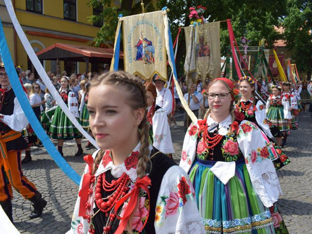 Procesja Bożego Ciała przeszła ulicami Łowicza