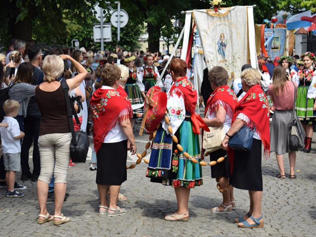 Procesja Bożego Ciała przeszła ulicami Łowicza