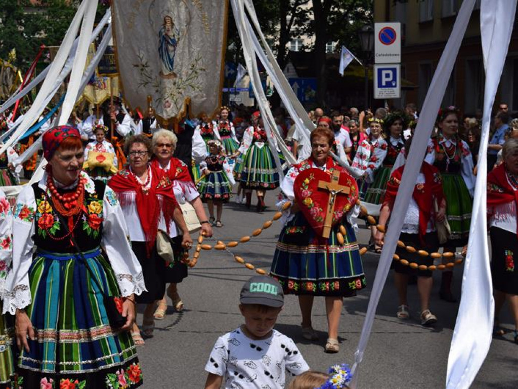 Procesja Bożego Ciała przeszła ulicami Łowicza