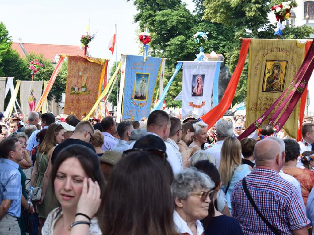 Procesja Bożego Ciała przeszła ulicami Łowicza