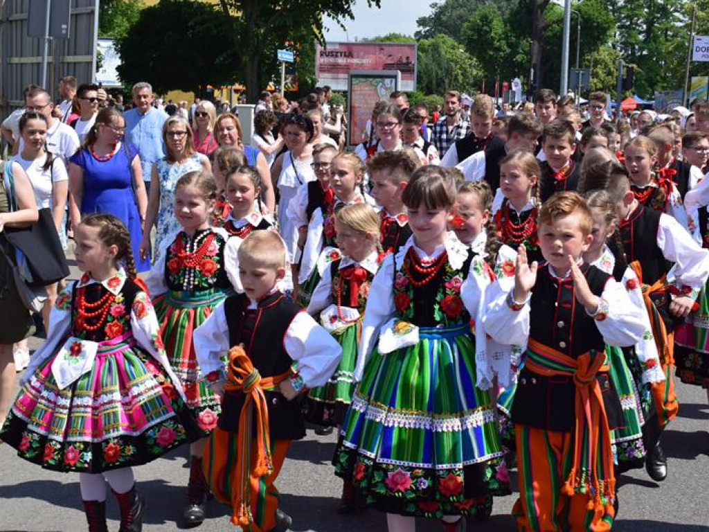 Boże Ciało w Łowiczu - na ludowo i rozrywkowo