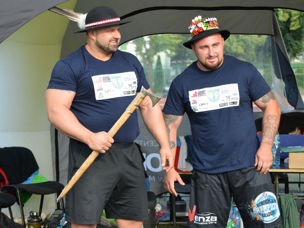 Strongmani rywalizowali na stadionie OSiR