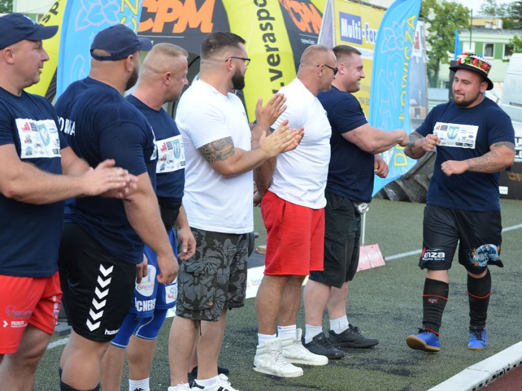 Strongmani rywalizowali na stadionie OSiR