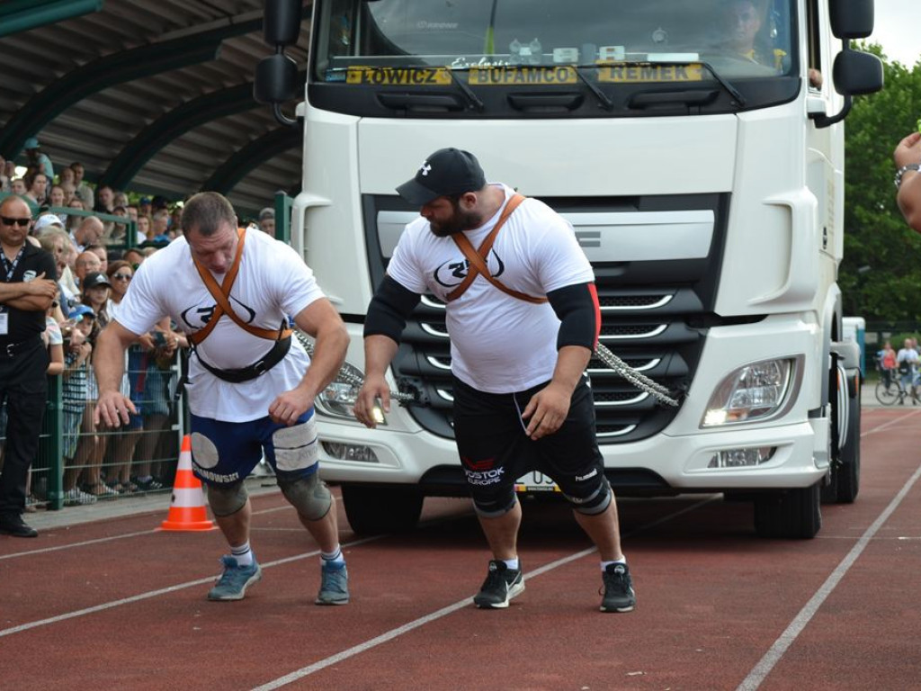 Strongmani rywalizowali na stadionie OSiR