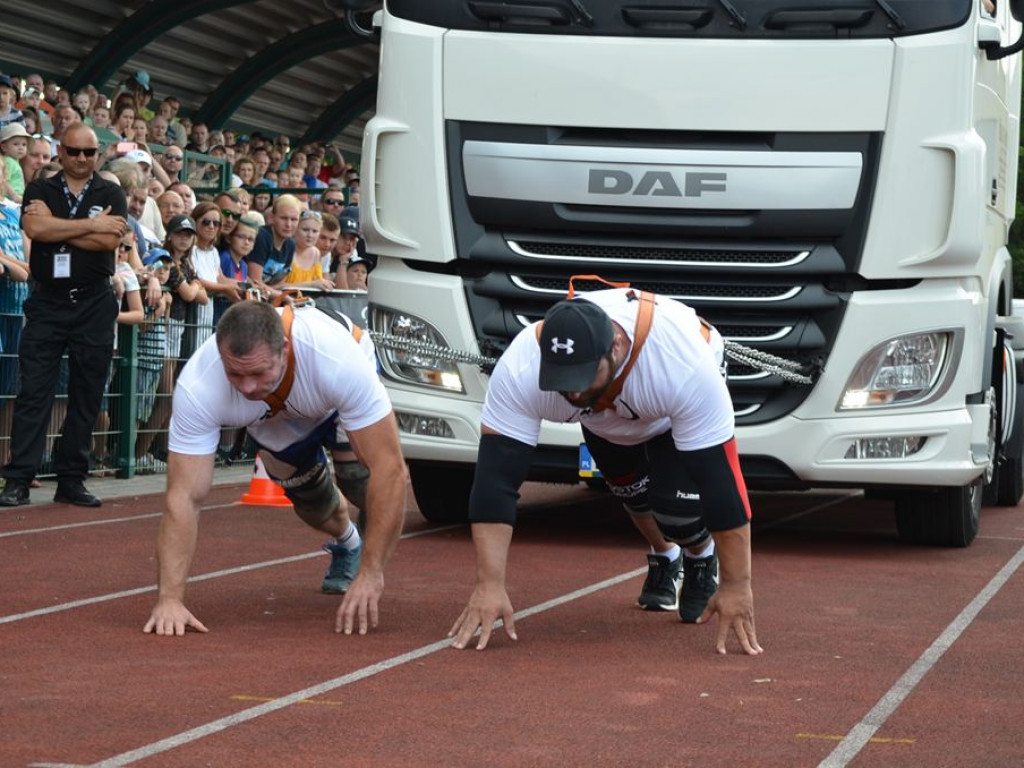 Strongmani rywalizowali na stadionie OSiR