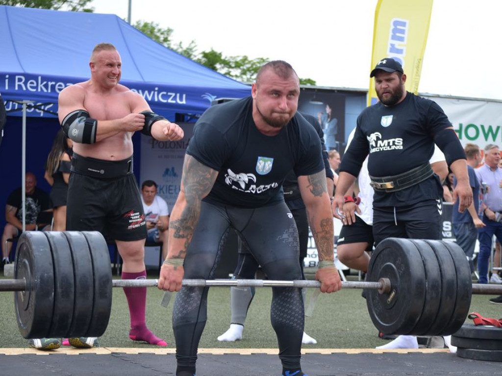 Strongmani rywalizowali na stadionie OSiR