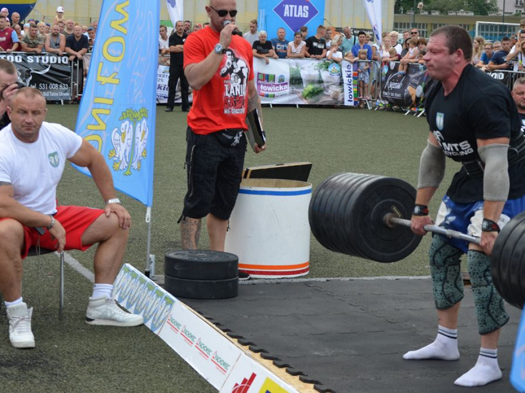 Strongmani rywalizowali na stadionie OSiR