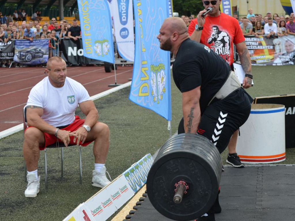 Strongmani rywalizowali na stadionie OSiR