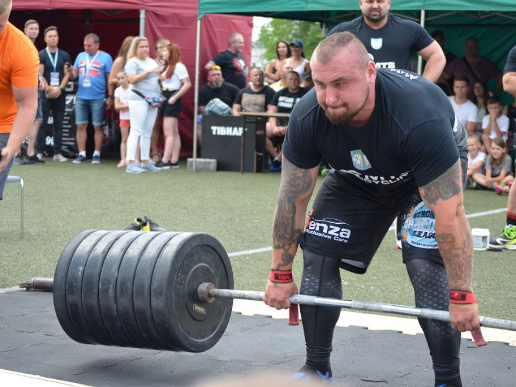 Strongmani rywalizowali na stadionie OSiR