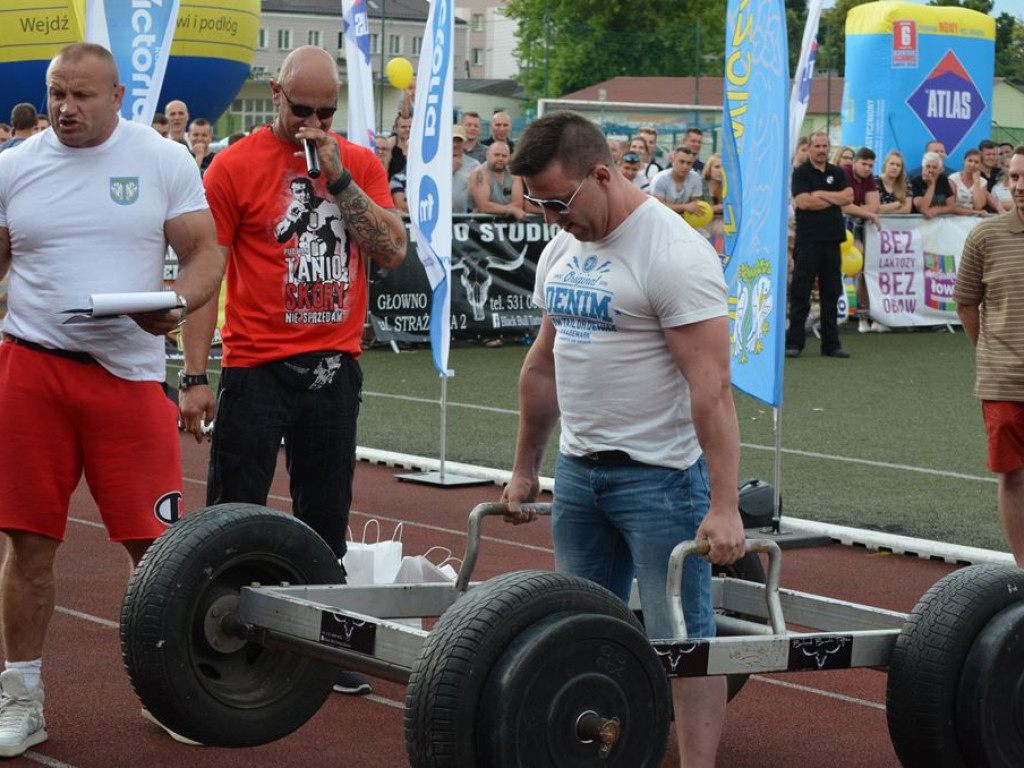 Strongmani rywalizowali na stadionie OSiR