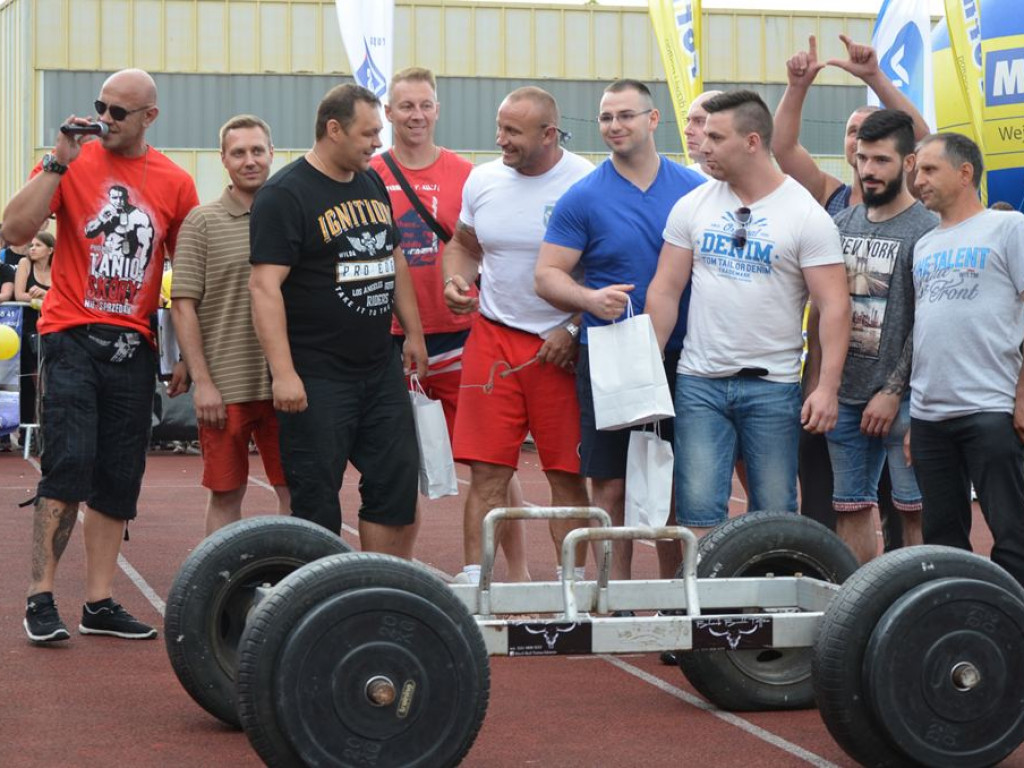 Strongmani rywalizowali na stadionie OSiR