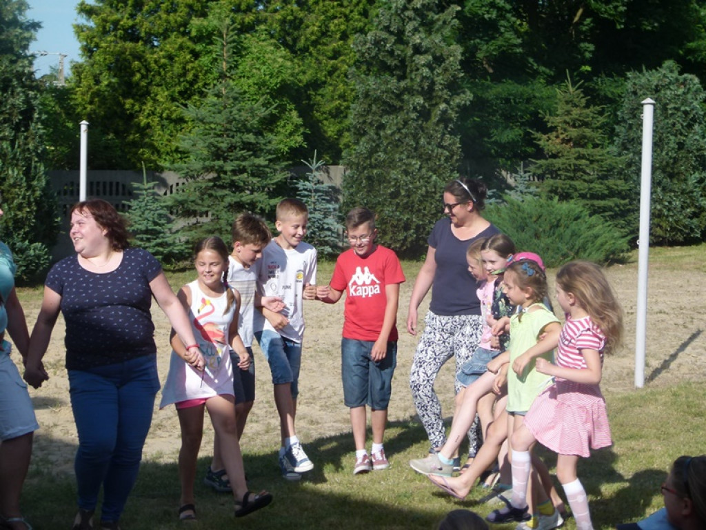 Trwa Piknik Rodzinny w Dmosinie