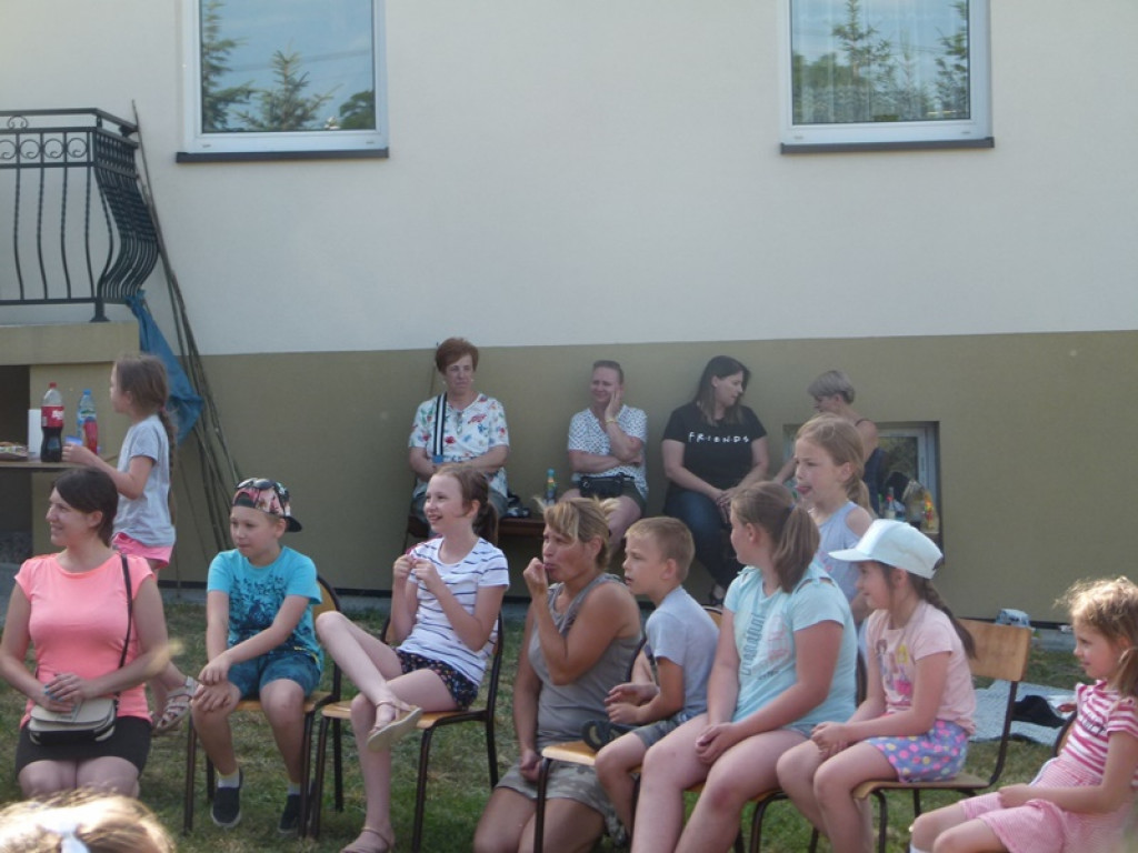 Trwa Piknik Rodzinny w Dmosinie