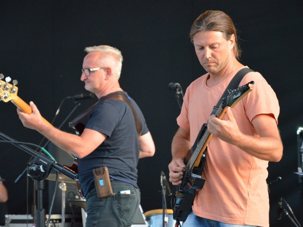 Rock rozbrzmiewał nad Bzurą