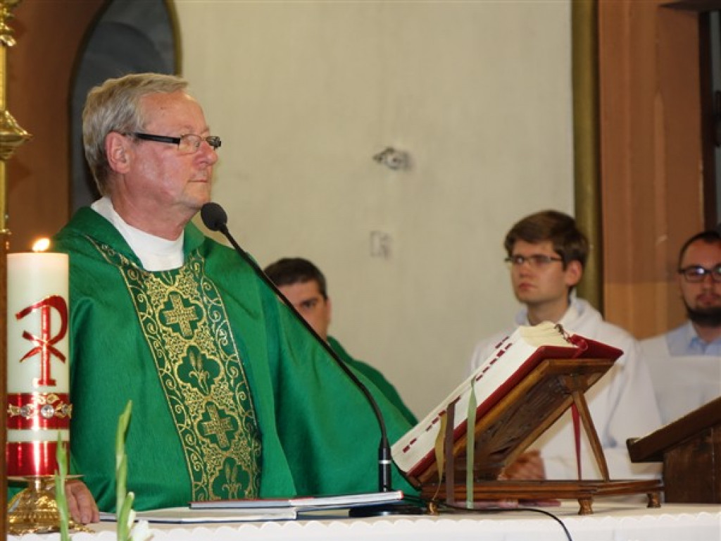 Pożegnanie proboszcza parafii pw. św. Marcina w Strykowie [zdjęcia]
