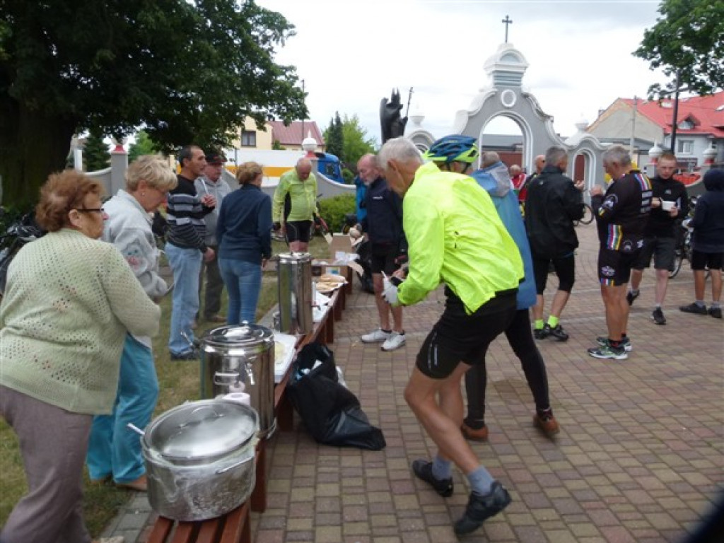 IX Chełmska Pielgrzymka Rowerowa zatrzymała się w Strykowie