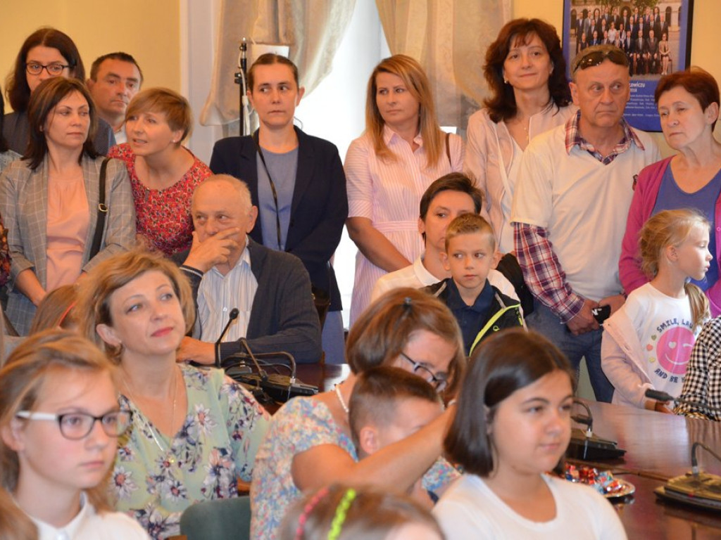 172 najzdolniejszych uczniów otrzymało stypendia