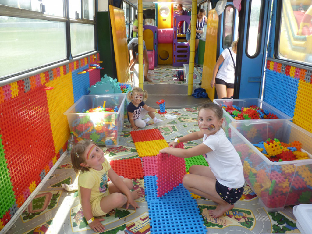 Happy Bus czyli super zabawa dla dzieci - od dziś w Żychlinie