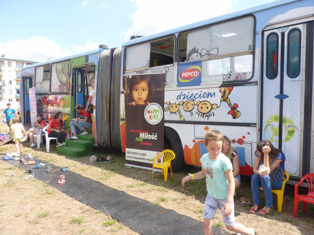 Happy Bus czyli super zabawa dla dzieci - od dziś w Żychlinie