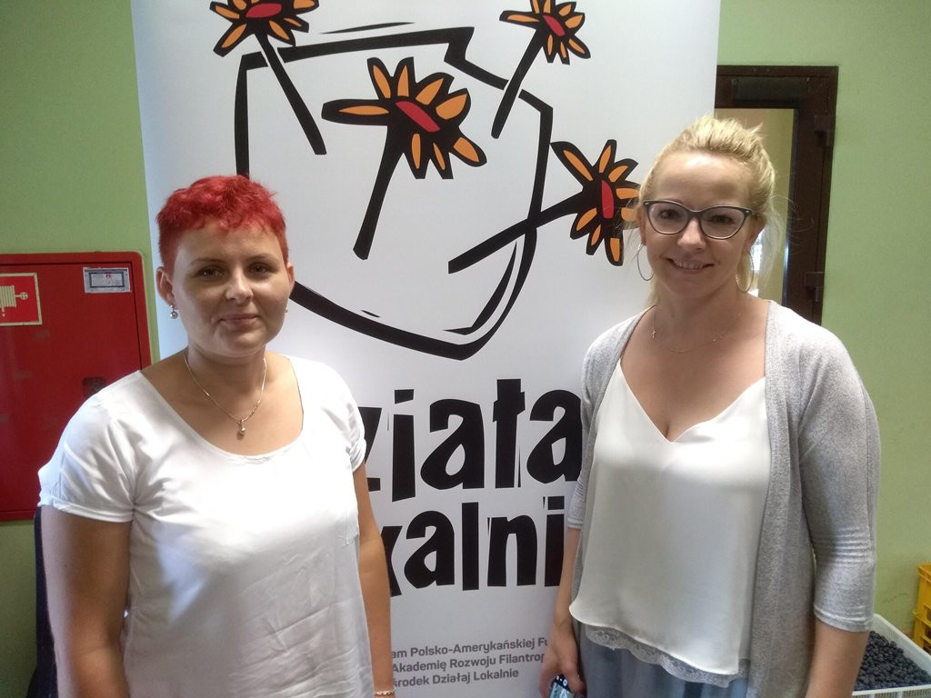 Dużo dzieci na warsztatach kulinarnych w Bronisławowie