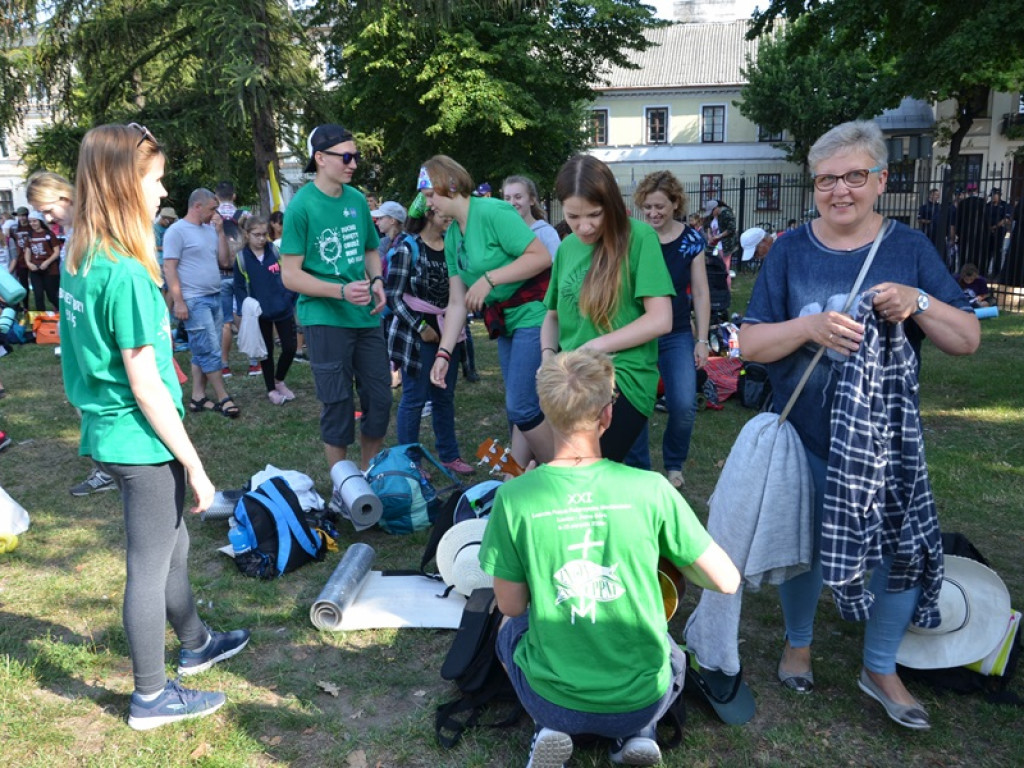 Młodzieżowa Pielgrzymka już na szlaku